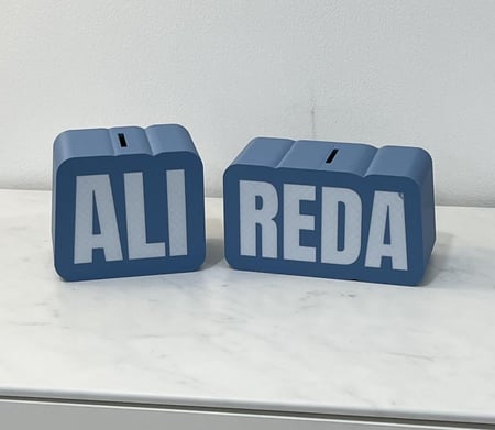 حصالة الأسماء المخصصة