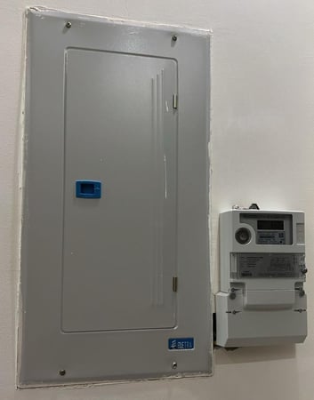 عداد كهرباء لقراءة الاستهلاك  إلكتروني ديجتال صناعة المانية 65 × 85 × 100 أمبير