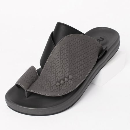 حذاء ولادي من التويجري