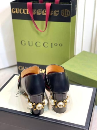 Gucci sandle
