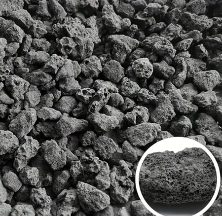 صخور بركانية صغيرة