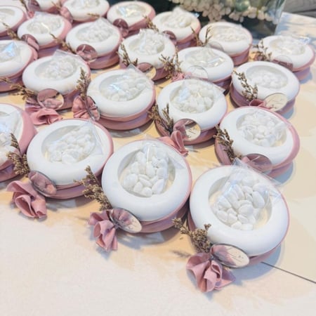 مبخرة مصنوعة بالاسمنت للتوزيعات( 12 حبات)