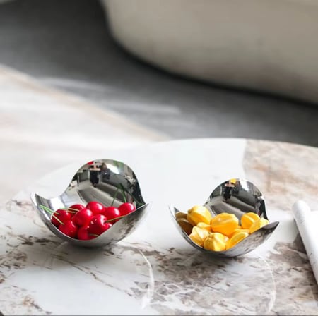 وعاء تقديم كبير