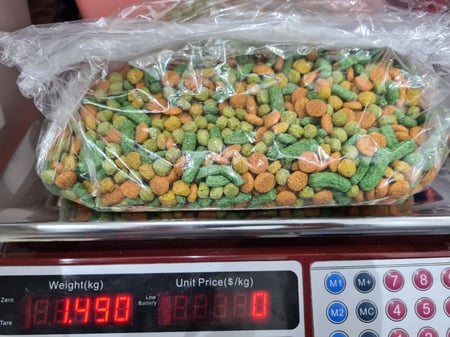 خضار زبريم للببغاء بالوزن