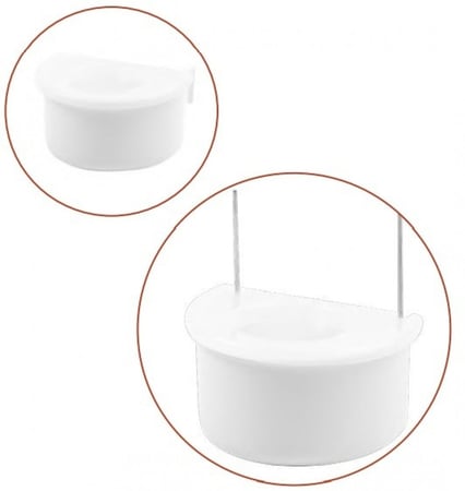 غطاء بلاستيك لمنع وقوع العلف مقاس 7.5