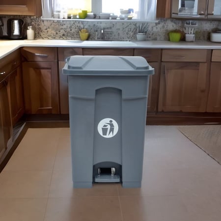 صندوق قمامة بدعاسة أرجل متعدد الأحجام