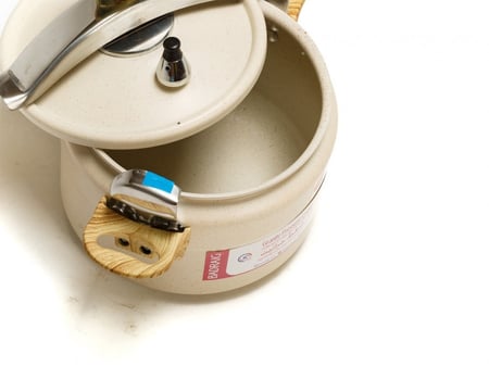 قدر ضغط بادريق جرانيت لون خشبي