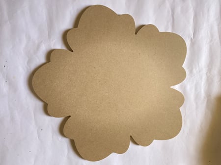 خشب mdf جاهز للاعمال الفنيه 12 ملي