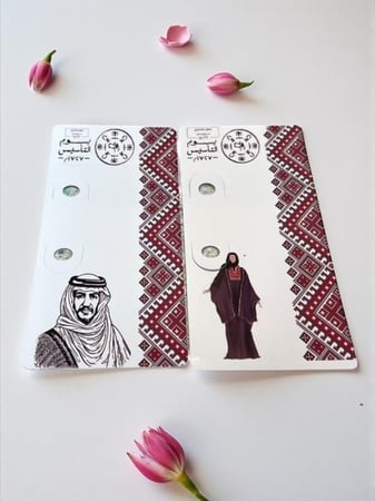 ثيم حامل قلم و توزيعات ليوم التأسيس  (السعر للحبه)