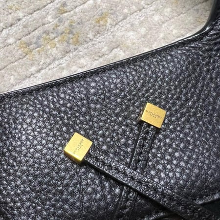 شنطة سان لوران 50cn