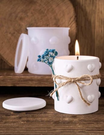 قالب سيليكون - وعاء بقلوب بارزة