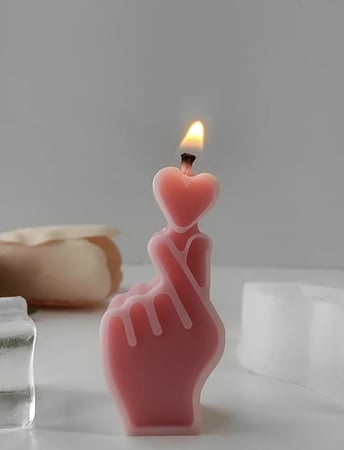 قالب سيليكون على شكل شكل قلب لصب الشموع او الريزن او الصابون