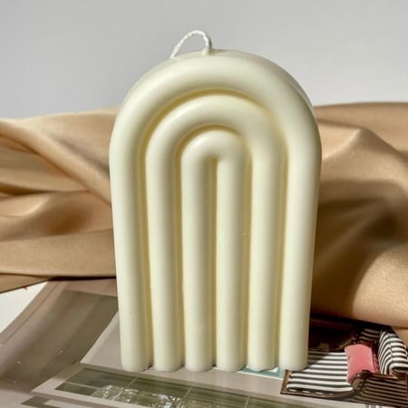 قالب سيليكون على شكل قوس لصب الشموع او الريزن او الصابون