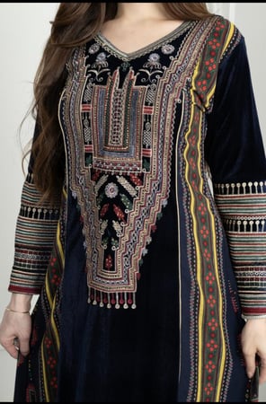 جلابيه مخمل تراثي ريتا مشجر3