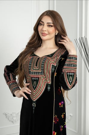 جلابيه مخمل تراثيه ست الحبايب