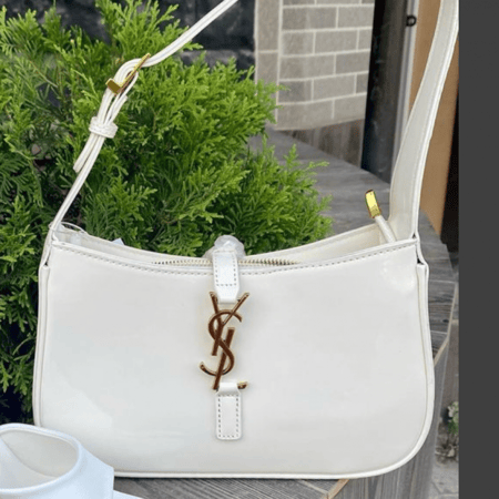 ايف سان لوران - جلد مات - مع الباكجنق