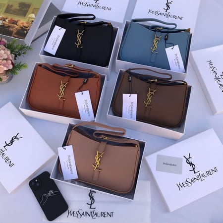 ايف سان لوران - جلد مات - مع الباكجنق