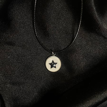 قلادة نجمة عمل يدوي