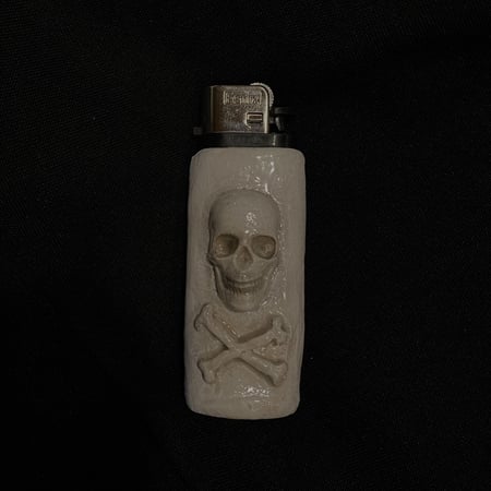 ولاعة جمجمة عمل يدوي