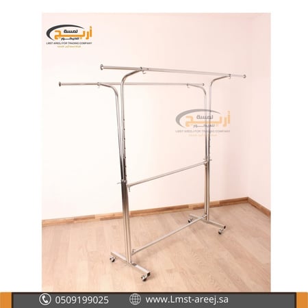 استاند جهتين فضي