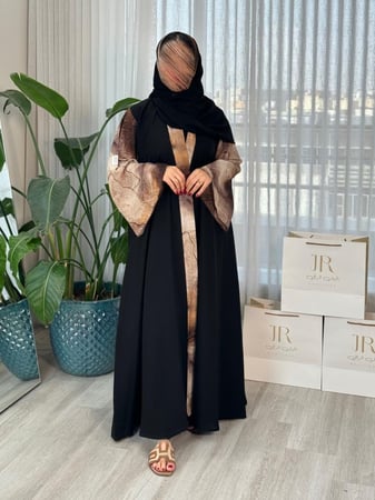 عباية مارلا | كريب الاناقة اسود توفور بيج