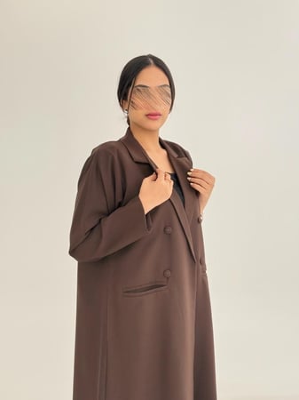 بليزر | عباية الاء بقماش كريب الاناقة مبطن بني