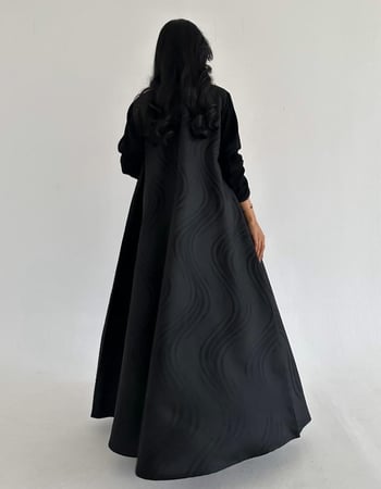 كريب مع جوانب ومن الخلف تفته كلوش