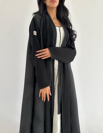 كريب مع جوانب ومن الخلف تفته كلوش