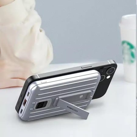 باور بانك ريتشي المغناطيسيRPB-P23 ببطارية تصل إلى 10 مللي