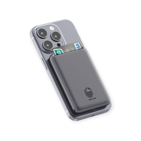 بنك طاقة Green Lion Vetra بسعة 5000 مللي أمبير مع كابل USB-C إلى USB-C وحزام، يدعم الشحن السريع بقدرة 20 واط، متوافق مع MagSafe، مزود بحماية