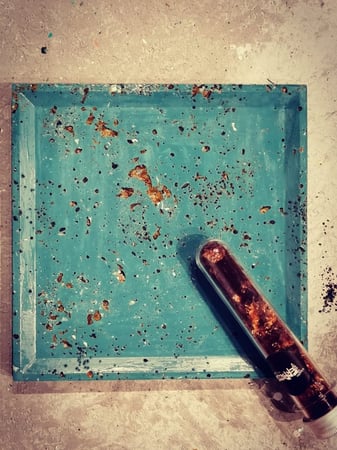 أنبوب قطع بودرة تلوينة تعتيق ذهبي نحاسي