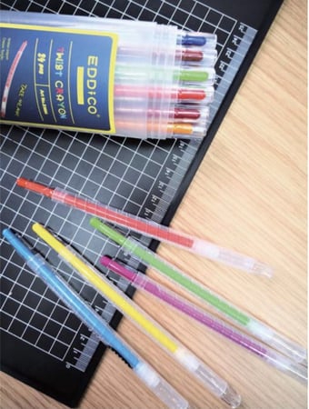 الوان شمعية لف 12 لون مع غطاء حمايه EDDICO