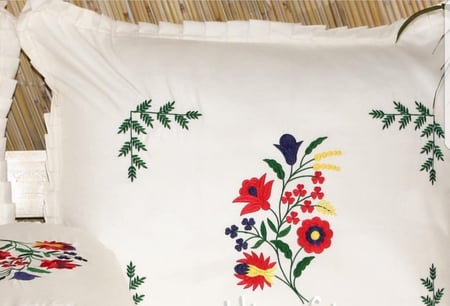 طقم جلسة تطريز ورود