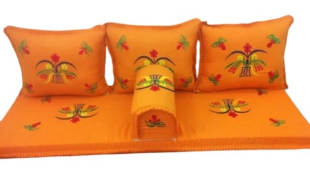 طقم جلسة تطريز قطري برتقالي
