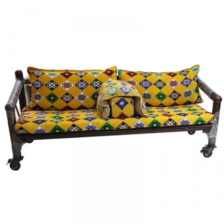 كرسي مركاز (شعبي) مع كفرات