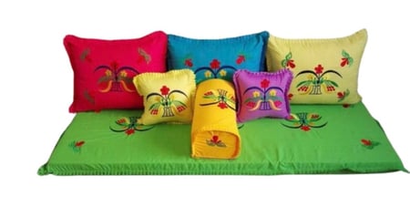 طقم جلسة تطريز قطري ملون