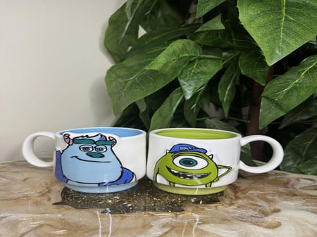 اكواب شركة المرعبين