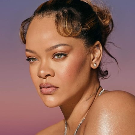 Fenty Beauty by Rihanna Demi'Glow Light-Diffusing Highlighter -  01 pretty purlz