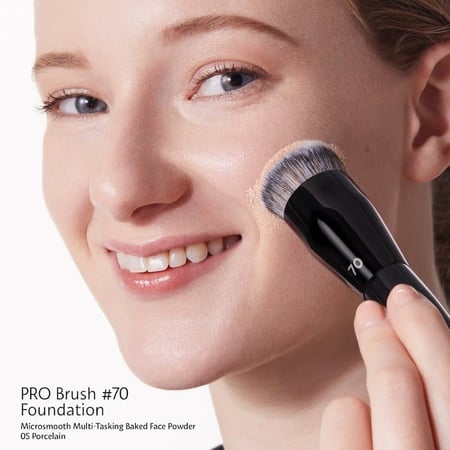 SEPHORA COLLECTION PRO Foundation Brush #70