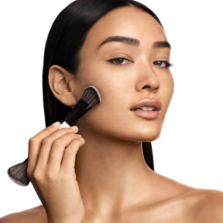 MAKEUP BY MARIO FOUNDATION F4 BRUSH