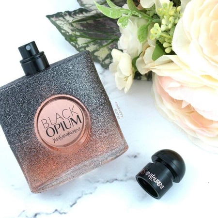 عطر ايف سان لوران بلاك اوبيوم فلورال شوك او دو بارفيوم 90 مل – Yves Saint Laurent Black Opium Floral Shock Eau de Parfum 90ml