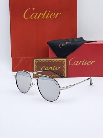 نظارات كارتير مع الملحقات