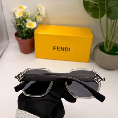 نظارات فندي الهبه