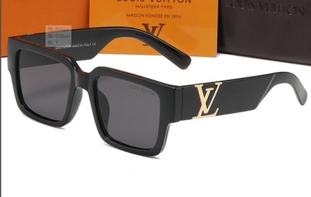 نظارت لويس فيتون مع الملحقات