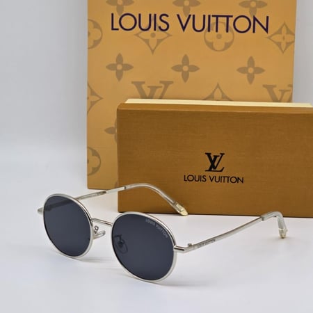 نظارات لويس فيتون مع الملحقات