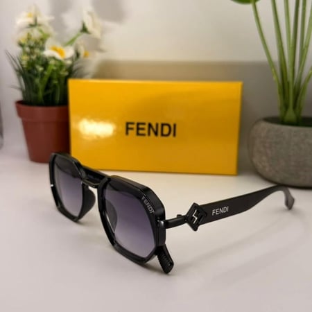 نظارات فندي