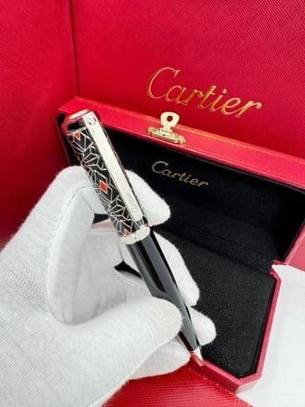 اقلام كارتير مع الملحقات