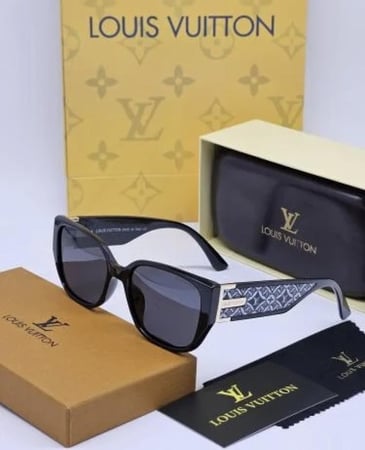 نظارات لويس فيتون مع الملحقات