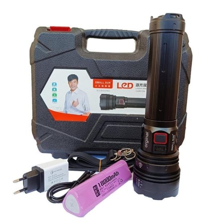 كشاف يدوي بعيد المداء مع شنطه وقابل لاعاده الشحن