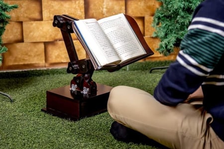 حامل مصحف خشبي قابل للطي والتعديل استخدام مريح وسهل التركيب